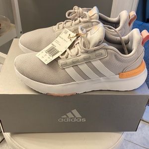 Size 6 big kids equal to woman’s 8 adidas brand new running sneaker gray .